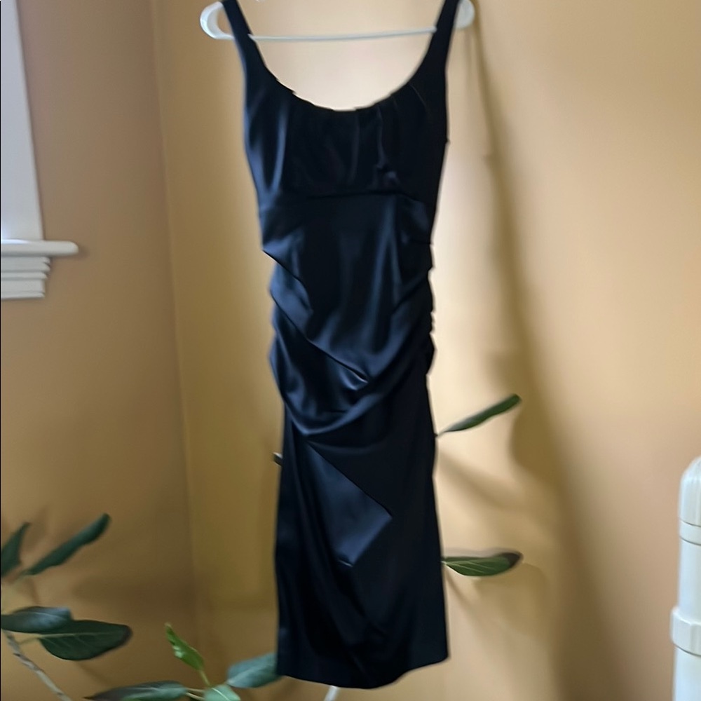 Black Sleeveless Dress